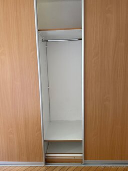 Veľká vstavaná skriňa - 3