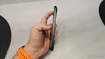 Apple iPhone 15 - rozbitý, zablokovaný, nájdený, na diely - 3
