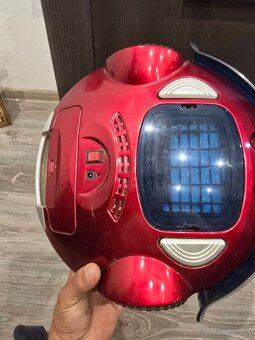 Roboticky vysavac 50e - 3