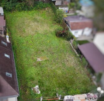 PREDAJ: Romantický stavebný pozemok pri lese - 3