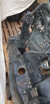 X5 E70 zadný ľavý blatník - 3