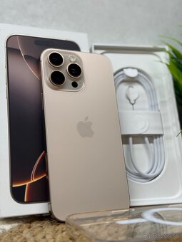 iPhone 16 Pro Max 256 GB - Desert Titanium - 3