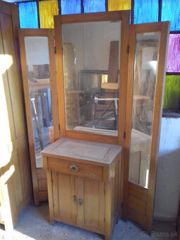 Zrkadlová skrinka - 3