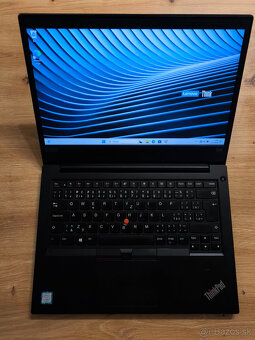 Predám 14" notebook s SSD + USB-C dokovacia stanica - 3