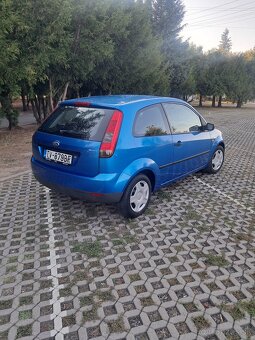 Ford Fiesta 1.3i Benzin 51kw - 3