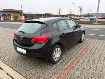 Opel Astra 1.4 16V ČR naj. 145t - 3