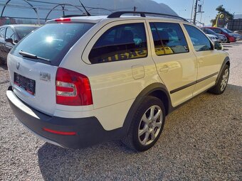 Škoda Octavia Combi 2.0 TDI 4x4 Scout - 3