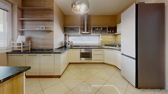 Predaj:Veľkometrážny 4izbový byt(140m2)s terasou(100m2)–Mojš - 3