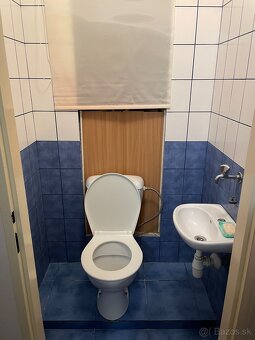 Na predaj priestranný 2-izbový byt v centre mesta - 3