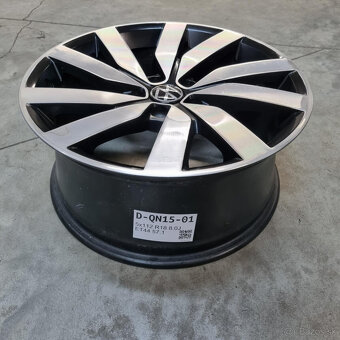 Hliníkové Volkswagen disky 5x112 R18 8J ET44 - 3