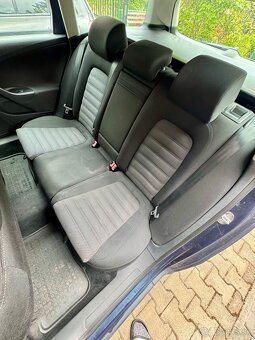 Sedačky Volkswagen passat b6 - 3