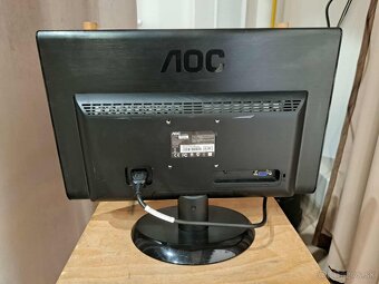 LCD monitorAOC e950Swnk 18,5 palcov - 3