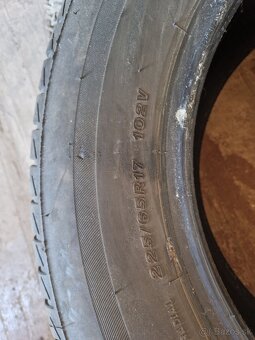 Bridgestone 225/65R17 - 3