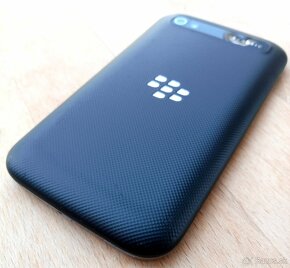 Blackberry Classic Q20 cierny - 3