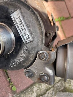 Predám turbo Octavia Passat 1.6tdi 77kW - 3
