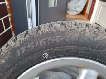 Predám pneumatiky na toyota yaris - 3