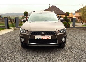 MITSUBISHI OUTLANDER 2.2 DI-D 2012 - 4x4 - NAVI-KAMERA-ŤAŽNE - 3