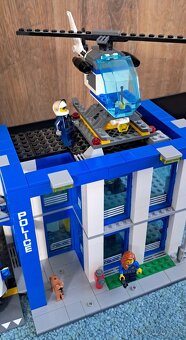 Lego city - Policajná stanica - 3
