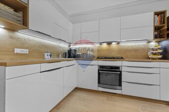 PREDAJ : 3 izb. byt 80 m2, kompletná rekonštrukcia, Kraskova - 3