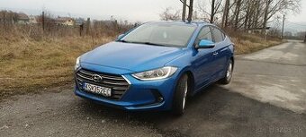 Hyundai Elantra Premium - 3