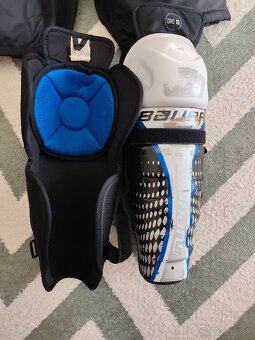 Predám hokejovú výstroj - 3