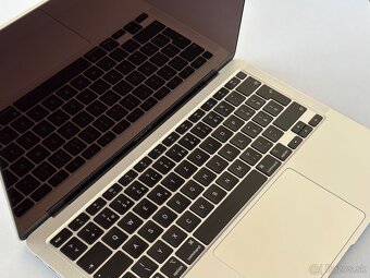 MacBook Air M1 13,3 palcov 8GB/512GB - 3