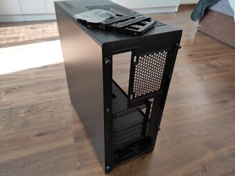 Pc skrinka Metalic gear Phanteks - 3