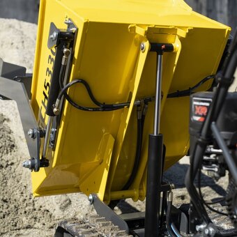 Predám samo nakladací dumper BG5630 - 3