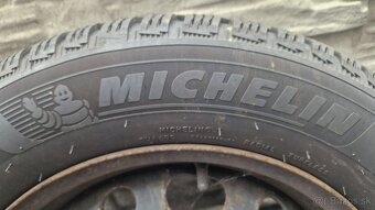 205/60R16 zimne mazda 3 - 3
