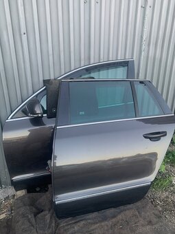 Predam Dvere Skoda Superb II - 3