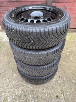 Plechové disky 5x112 so zimnými pneumatikami 215/60 R16 - 3