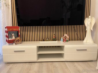 Skrinky do obývačky - 3