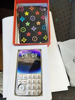 Klasický štilovy tlacitoky mobil - 3