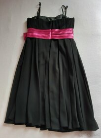 Krátke čierne šaty - 3