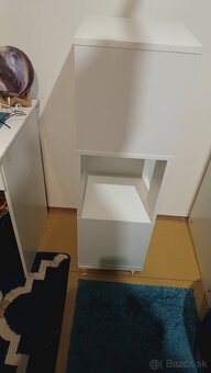 Biela otočná knižnica na kolieskach - 3