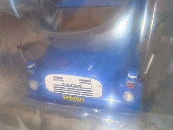 1:43 TATRA 148 - 3