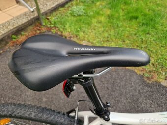 Bicykel Specialized velkost M/17 - 3