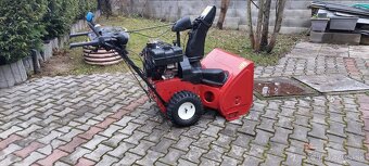 Predám snežnú frézu Toro Power Max 1028 LXE - 3