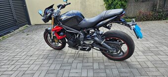 Triumph Street Triple 675 - 3