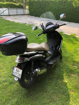 Piaggio Beverly 300ie Tourer - 3