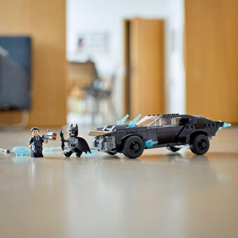 LEGO® Batman™ 76181 Batmobil: Naháňačka s Penguinom - 3