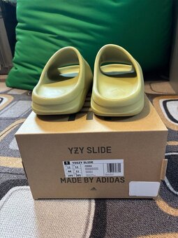 Yeezy Slide Resin EU46 - 3