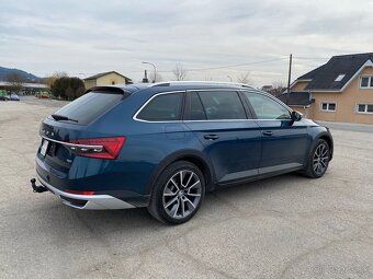 Škoda Superb scout - 3