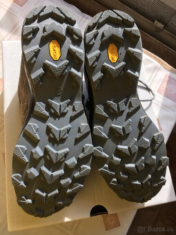 Predám turistické topánky Witeblaze Crest Trail veľkosť 43 - 3