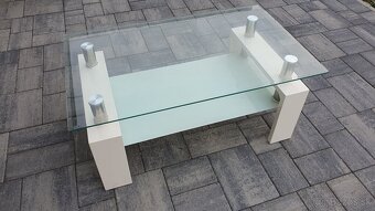 Sklenený konferenčný stolík s poličkou - 3