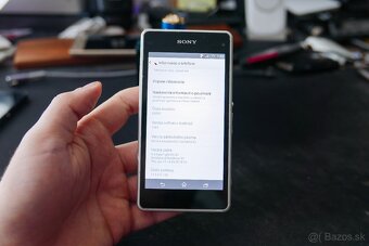 Sony Xperia Z1 Compact biela - 3