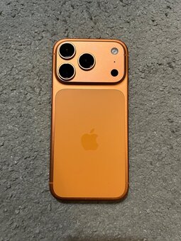 Apple iPhone 17 Pro 256 GB – Cosmic Orange - 3