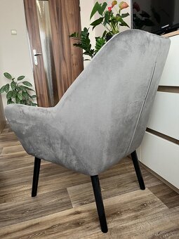 Dizajnové kreslo - 3