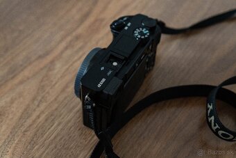 Sony a6100 - 3