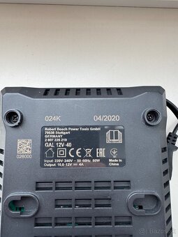 Bosch GAL 12V-40 Nabíjačka aku náradia - 3